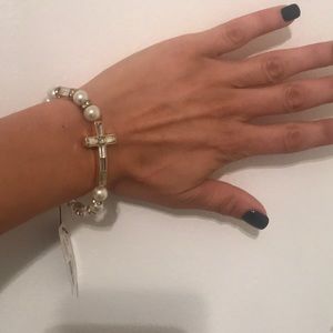 Stretch inspired cross beaded bracelet